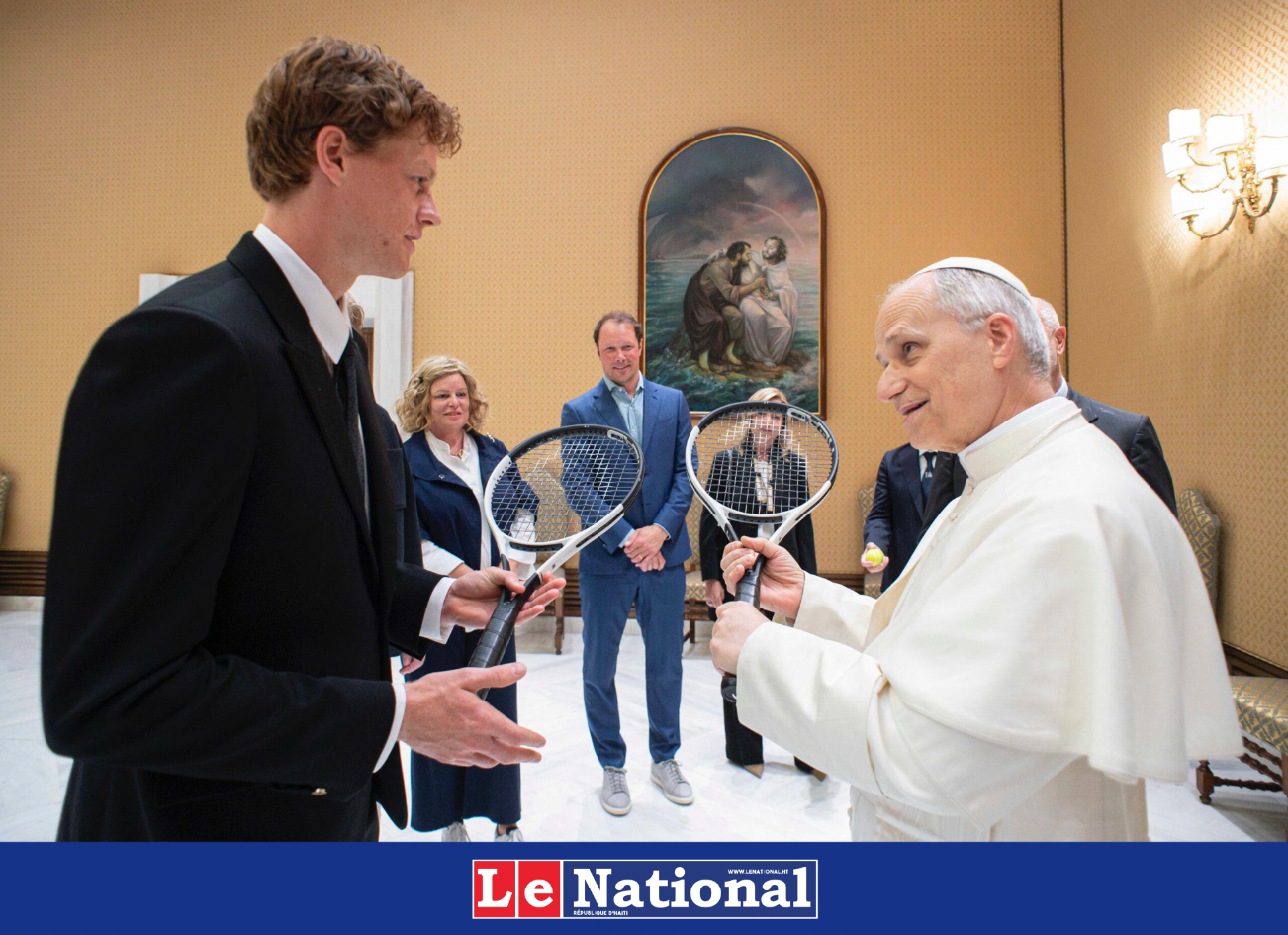 Rencontre insolite au Vatican : Sinner offre sa raquette au pape Léon XIV